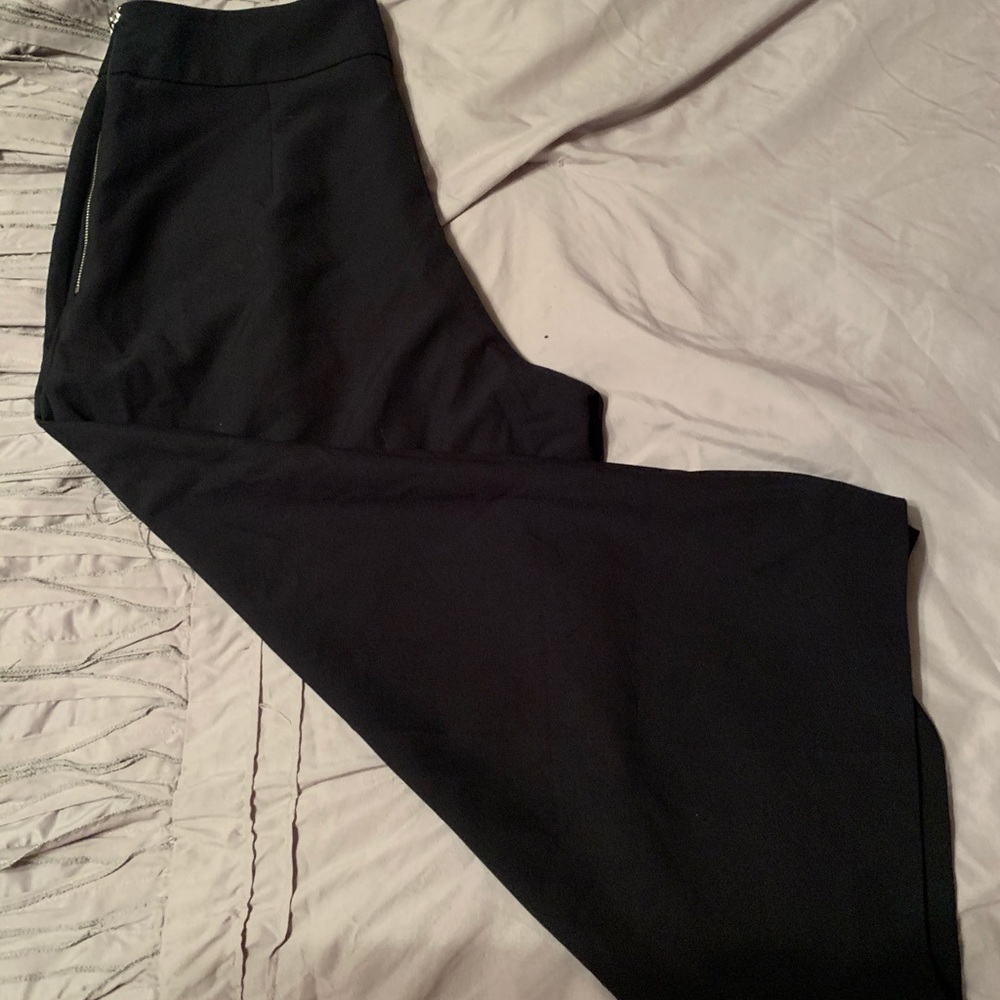 Super Wide leg trousers with side zipper